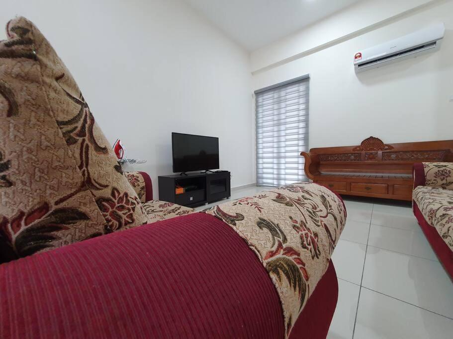 3Storey House 13Pax Family Suite Bayan Lepas Luaran gambar
